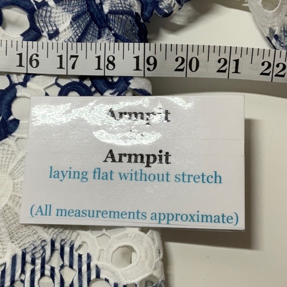 Chico’s Printed Lace Popover Top
0 Petite ( Size 4) White Navy - Picture 10 of 13